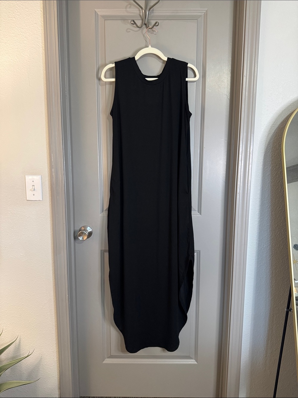 Classic Minimalist - Sleeveless Black Maxi Dress with Pockets